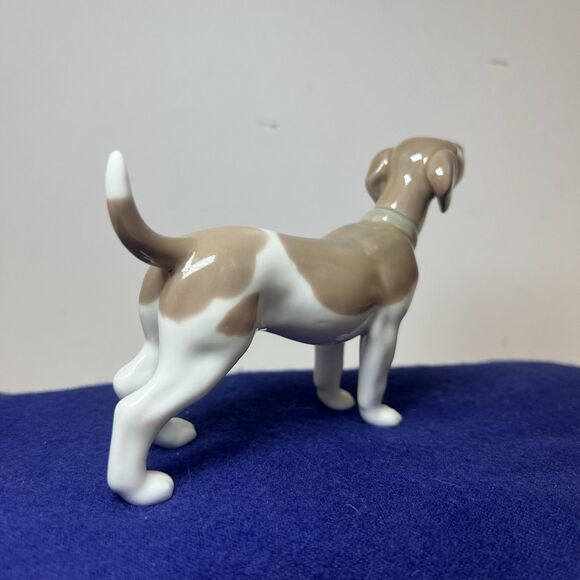 Lladro Figurine 5350 On Guard Beautiful Attentive Beagle Puppy Dog Retired - Picture 5 of 11